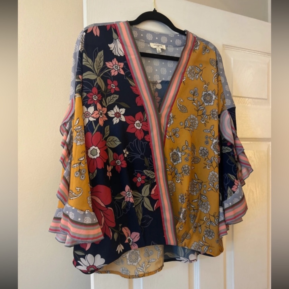 Umgee patchwork multicolor flutter Sleeve Wrap Kimono Floral blouse L
